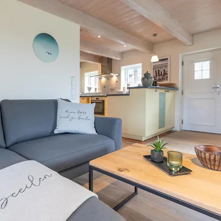 Hyggehues * Risum-Lindholm